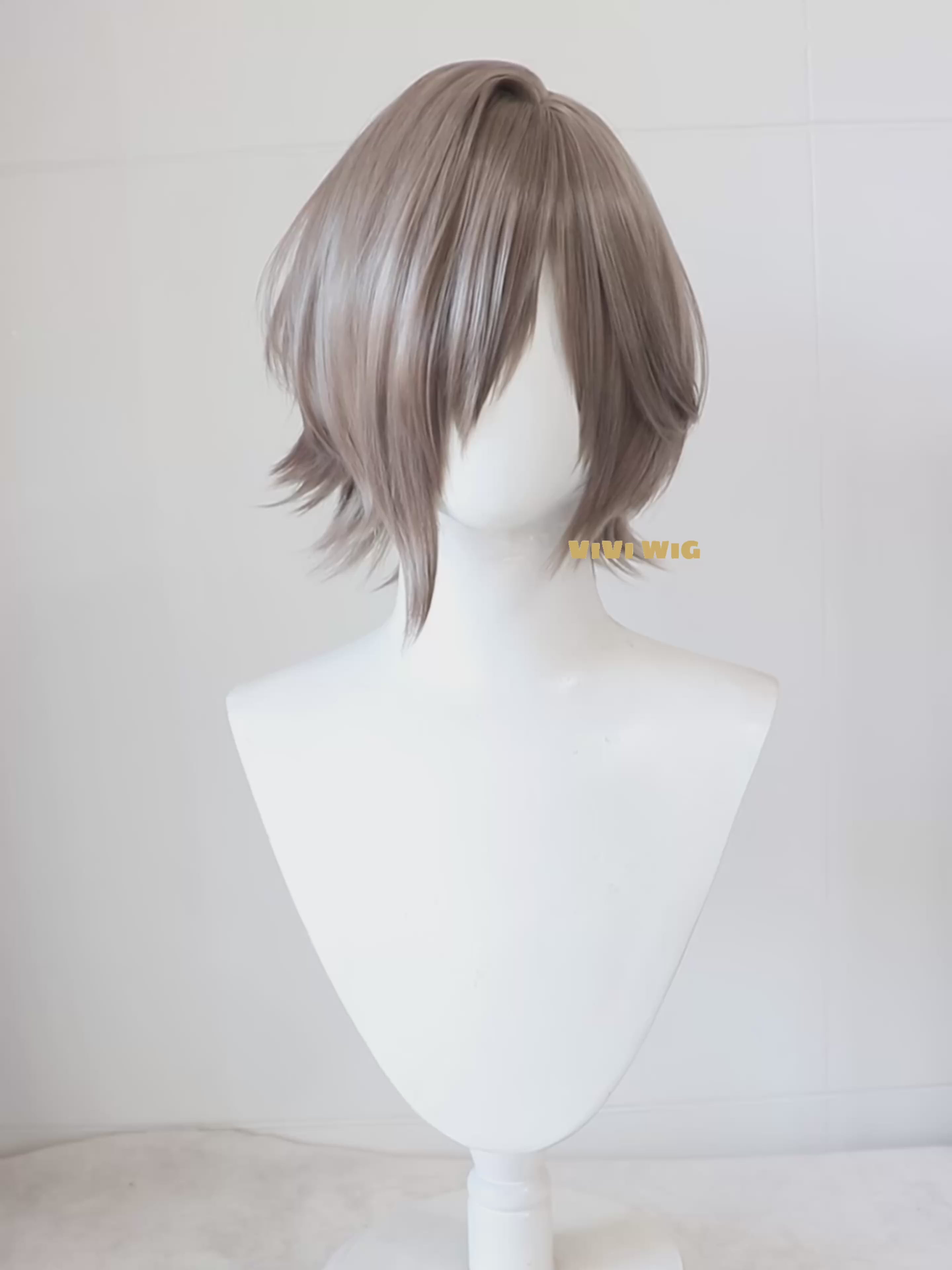 Styling example highlighting short length and game-inspired look
