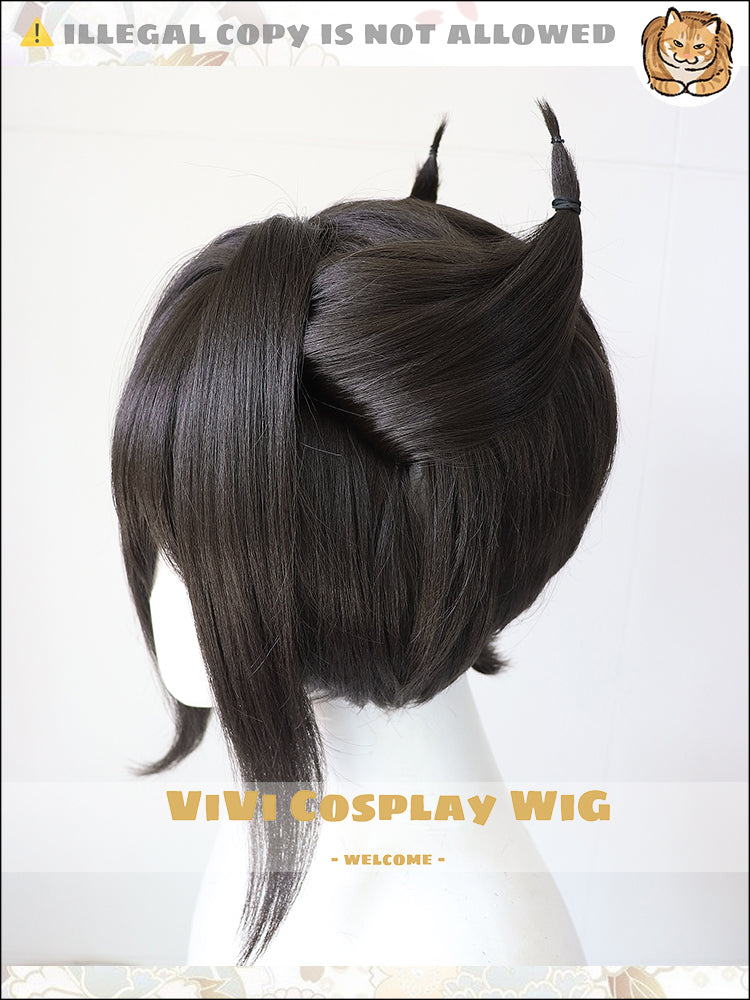 Side profile showing short cut and brown color of Entelechia wig